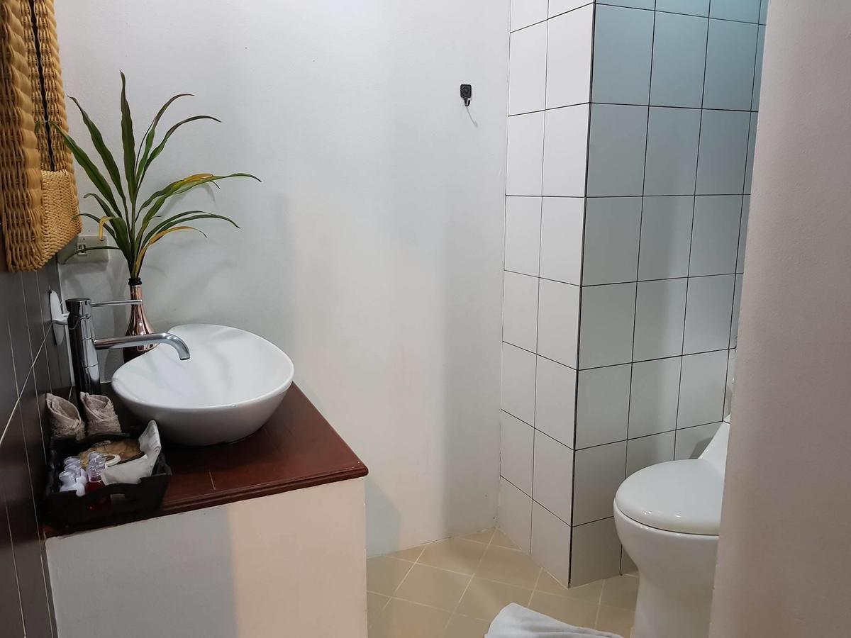 Rockwell Boutique Suites Hua Thanon  Ngoại thất bức ảnh