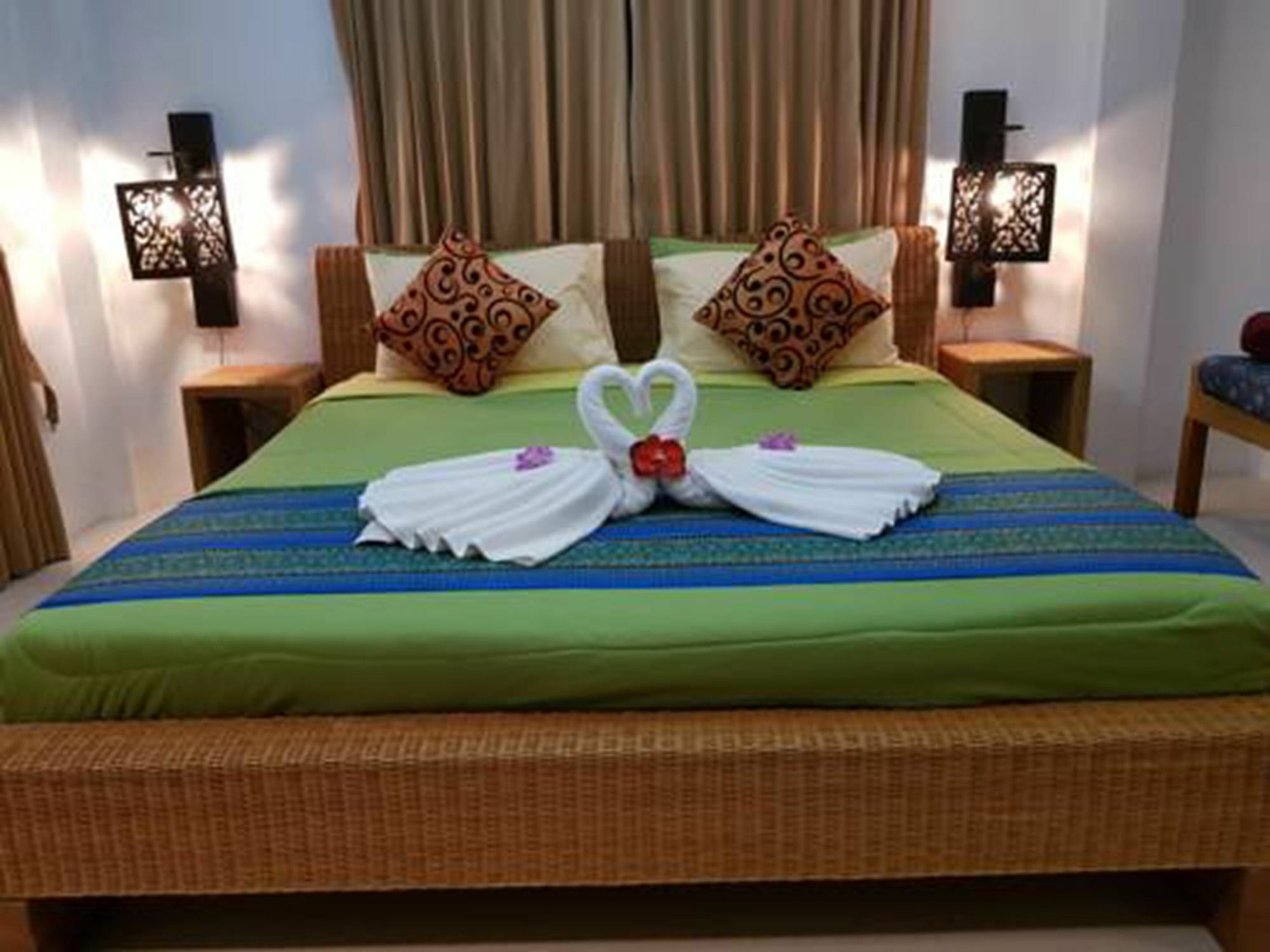 Rockwell Boutique Suites Hua Thanon  Ngoại thất bức ảnh