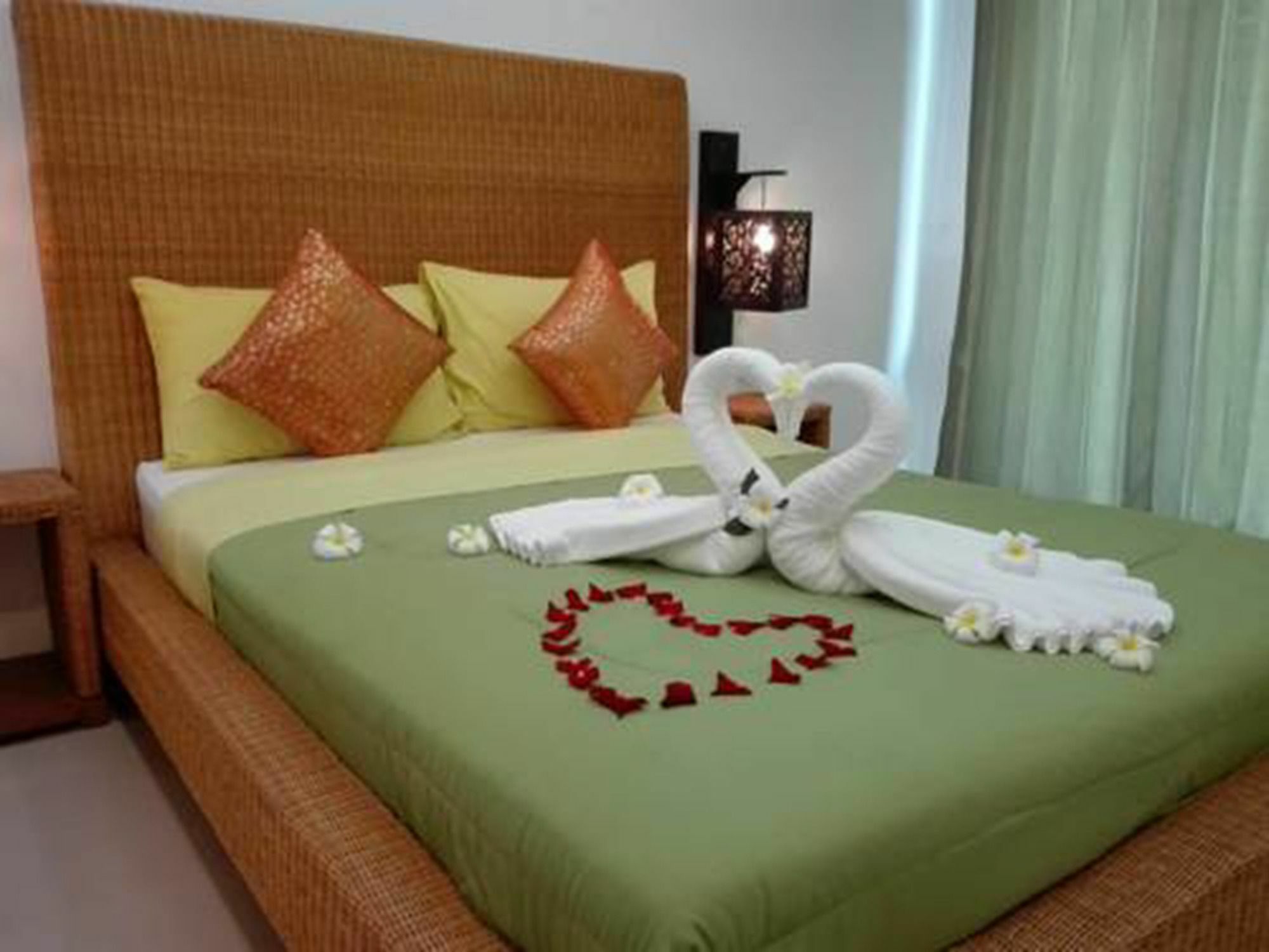 Rockwell Boutique Suites Hua Thanon  Ngoại thất bức ảnh